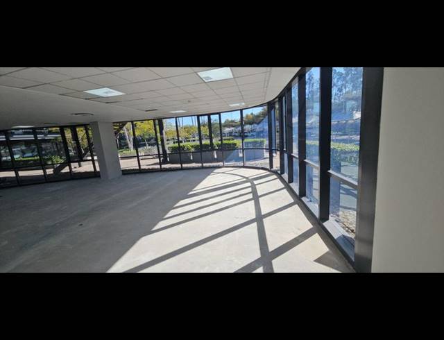 BUSINESS PROPERTY TO RENT IN WATERFALL